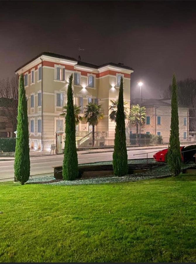 Hotel Villa Maranello Exterior foto
